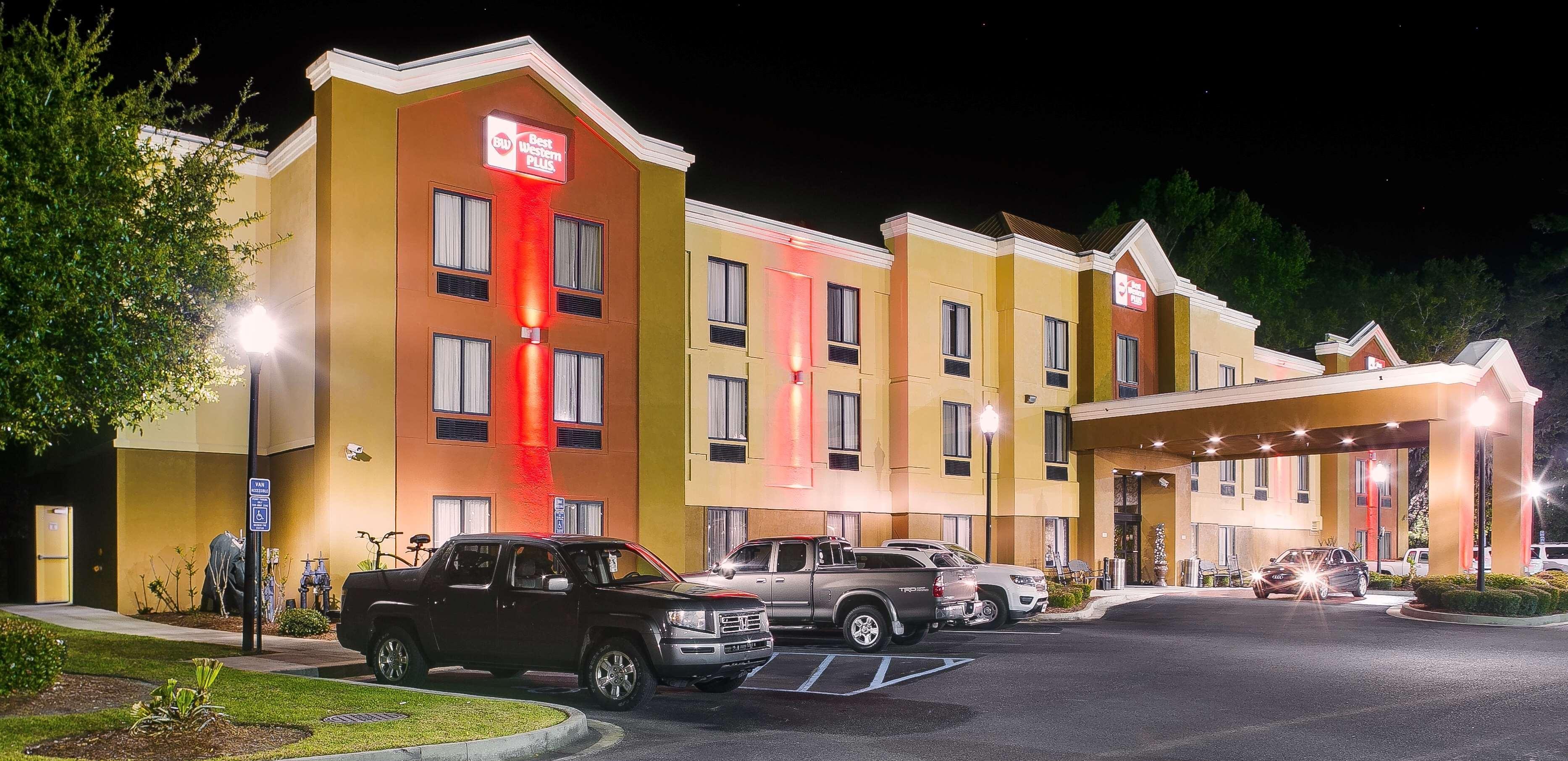 Best Western Plus Richmond Hill Inn Exterior photo